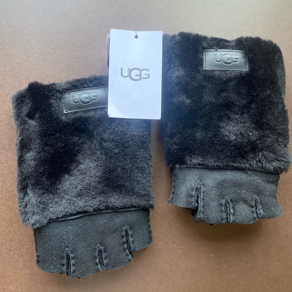 UGG Black Fingerless Gloves